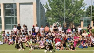 Koncem Května jsme vyrazili na canisterapii a besedu pro základní a mateřskou školu.